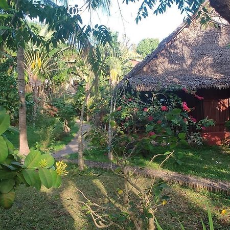 Clair De Lune Ambatoloaka (Nosy Be) Exterior foto